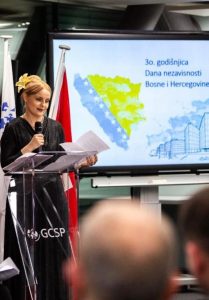Sedina Delić – Tanović: O priznanju bosanskog jezika u Švicarskoj sanjala sam još kao djevojčica